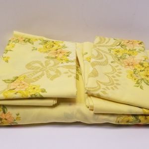 Vintage JCPenney Yellow Floral Percale Double Fitted Sheet and 2 Pillowcases